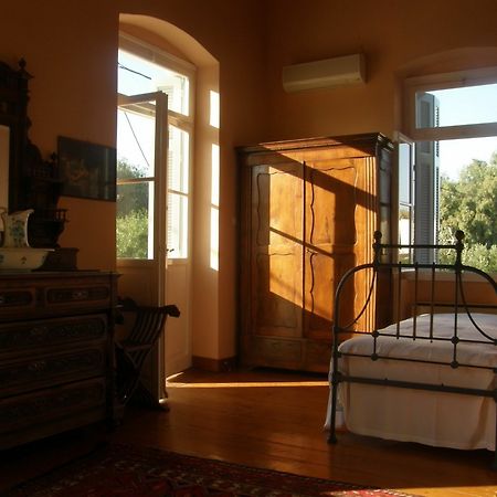Aristocratic 19Th Century Neo Classical Mansion With Private Pool Φοίνικας Εξωτερικό φωτογραφία